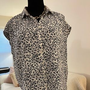 Loft Shortsleeved Leopard Blouse